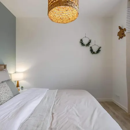 Clair Jeanne - 900m - Parking *