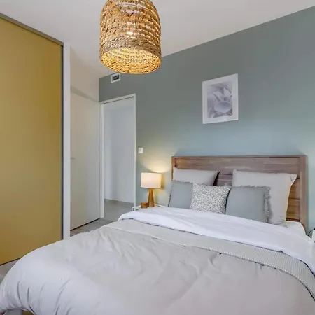 Clair Jeanne - 900m - Parking *