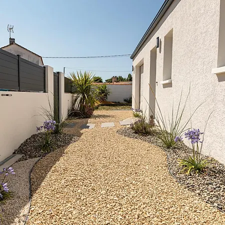 Hébergement de vacances Clair Jeanne - Charmante Maison Neuve